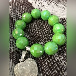 Chunky customized heart pendant stretch bracelet